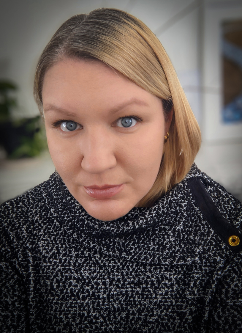 Sculptor Olga Ziemska