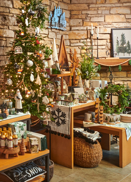 Arboretum Store holiday display
